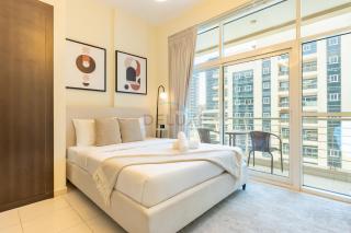Studio with Balcony Facing the Community, Located Near Golf Clubs and Cricket Stadium, Royale Residence 1 , Dubai Sports City by Deluxe Holiday Homes - 0