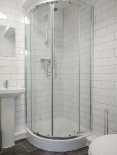 City Vacations Corby Double ensuites - Corby - 1