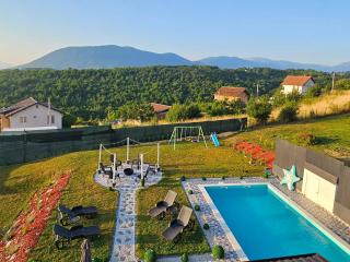 Villa Sunrise Harmony near Sarajevo - Gladno Polje - 1