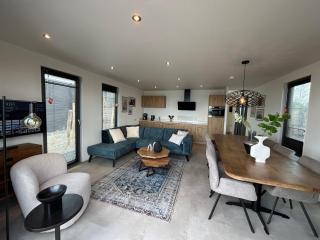 Beach villa at the IJsselmeer 8p - 3