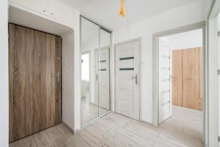 Warsaw 14th Floor View Apartment by BookingHost - Warsaw - 7