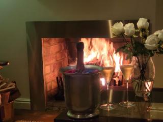 Serendipity - 3 Bedroom home, inside braai & logfire - Stellenbosch - 8