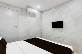 Hotel O Lotus - Surat - 2