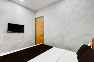 Hotel O Lotus - Surat - 1