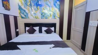 Hotel Mannat Centric - 5 Mins From Lajpat Nagar Metro - Neu-Delhi - 1