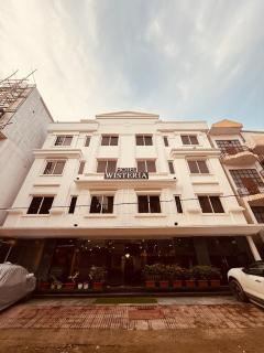 Hotel Wisteria Haridwar - 4