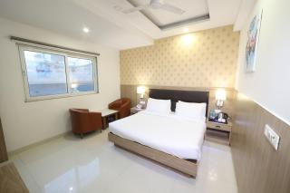 Hotel Almora NEAR TERMINAL 2 with- free Airport Drop - Neu-Delhi - 5