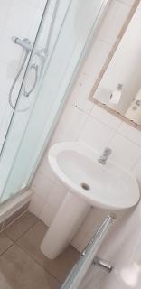 1 Bed Self Catering Apartment - Ghanzi - 4