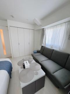 We support a comfortable trip, Direct access to Kansai Airport, Room in the heart of Osaka, Maximum 4 people, Room 402 - Osaka - 8