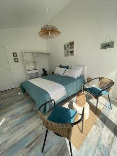 A l'ombre des oliviers - LʼIsle-sur-la-Sorgue - 1