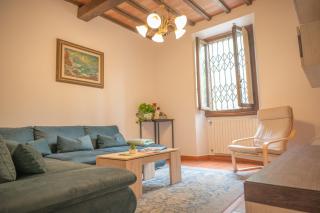 Classic Florentine flat with garden - 0