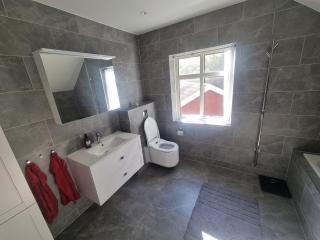 Swedish Red Villa - Spa & Sauna - 9