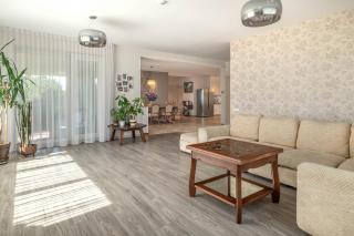 Pine Tree VILLA - 4