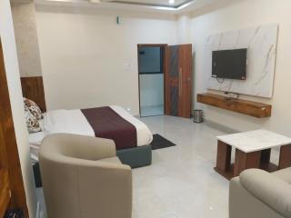 Hotel Phalguna Residency - - 4