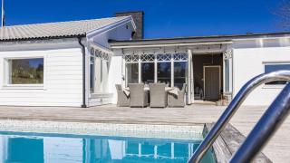 Onsala Resort villa by the sea with seclusive pool & jacuzzi! - Onsala - 2