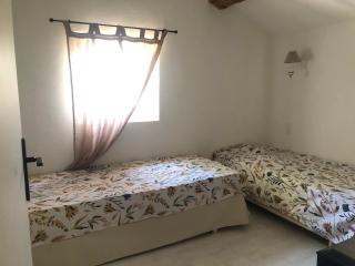 MAISON, PROCHE UZES avec JARDIN ET TERRAIN DE BOULES - 7