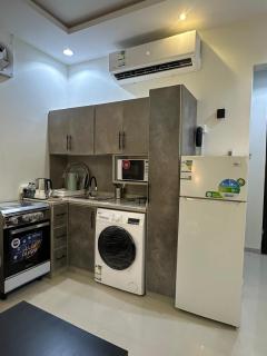 LP111-2 Livedin Chic Warm 1BR Apartment in Al Rimal - Riad - 5