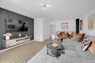 Stylish New 3Bed House - Greenhithe - 8