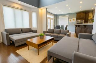 Large 5-Bedroom Gem - Stylish, Spacious, Well-Located - Brampton - 7