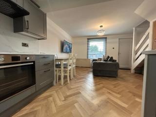 3 Bedroom Cottage Glan Gwna - - 6