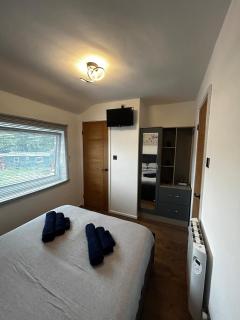 3 Bedroom Cottage Glan Gwna - - 5