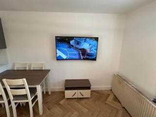 3 Bedroom Cottage Glan Gwna - - 2