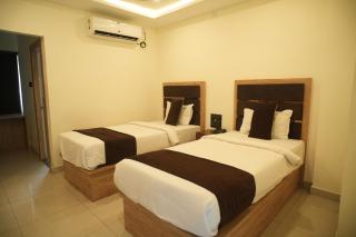 11 Leaf Hotel - Bhubaneshwar - 8