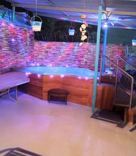 Country house with Jacuzzi and BBQ - - 0