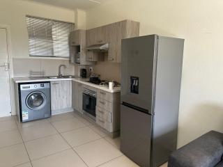 Luxury Apartment At Erand Gardens Midrand - Midrand - 0