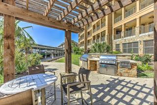 2BDR Condo for 4 with Pool Hot Tub & View of Marina - Horseshoe Bay - 7