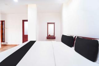 Hotel O City Center Ernakulam - Cochin - 7