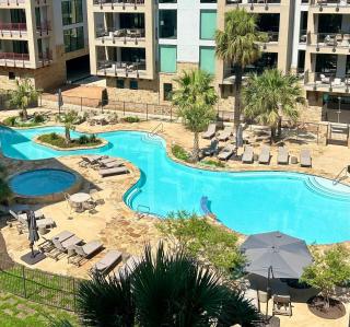 Waterfront Condo on Lake LBJ with Pool & Views - Horseshoe Bay - 9