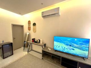 LP85-2 Quiet and neat studio - Riad - 0