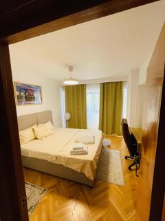 Decebal apartment overlooking the boulevard - Bucharest - 0