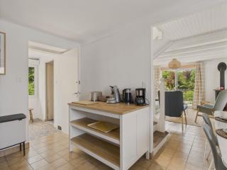 Grand jardin et terrasse - 4 adultes et 1 enfant - 2