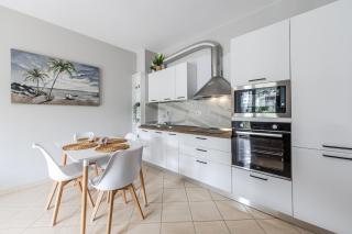 Seaside Stay Apartment - Vlorë - 8