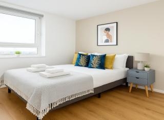 Gorgeous 2 Bed Apartment near London Bridge - 8