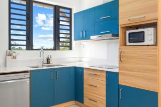 Serenity Suites 3, Luxury Apartment by IHR - 4