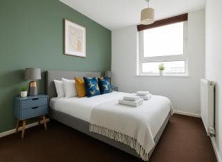 Gorgeous 2 Bed Apartment near London Bridge - 6