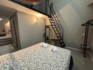 HOZYHOME Design Loft in Via Cermenate - Milan - 3