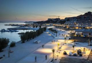 Luxury Apartment Tina by the beach Znjan Split put znjana 3c - 3