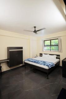 Jai Ambe Hotel - Indore - 3