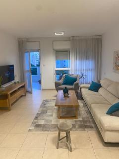 דירה 4 חדרים להשכרה - Rishon LeẔiyyon - 8