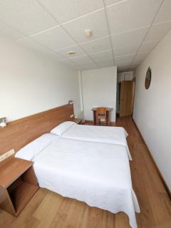 Hotel Besaya - Torrelavega - 3