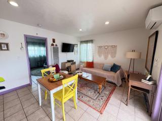Casita Violeta Pet-Friendly Getaway Near Balboa - San Diego - 8