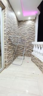 شقه فندقية فاخره بشارع الملك فيصل الرئيسي - 7