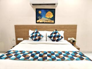 Hotel Cozy Residency - Gurgaon - 2