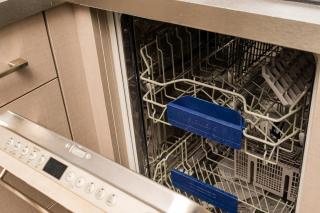 Metro Szwedzka Homely Apartment by BookingHost - Varsovie - 1