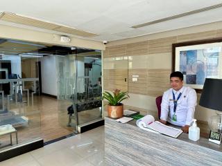 Awesome Sunset View in Venice Luxury Residences, Walk to Everything, 5 mins away to BGC, Direct access to Venice Mall - Manila - 7