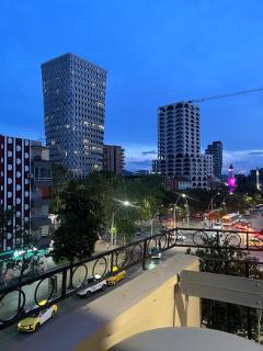 Luxury Central Stay - Tirana - 8